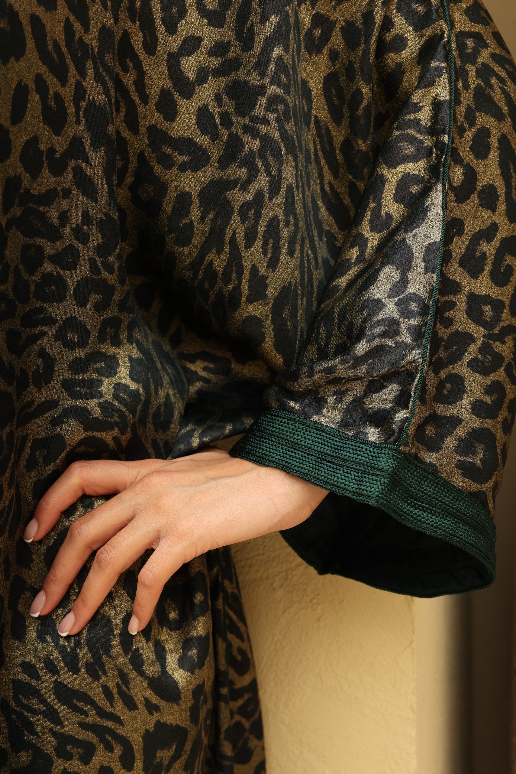 لٌجين قفطان