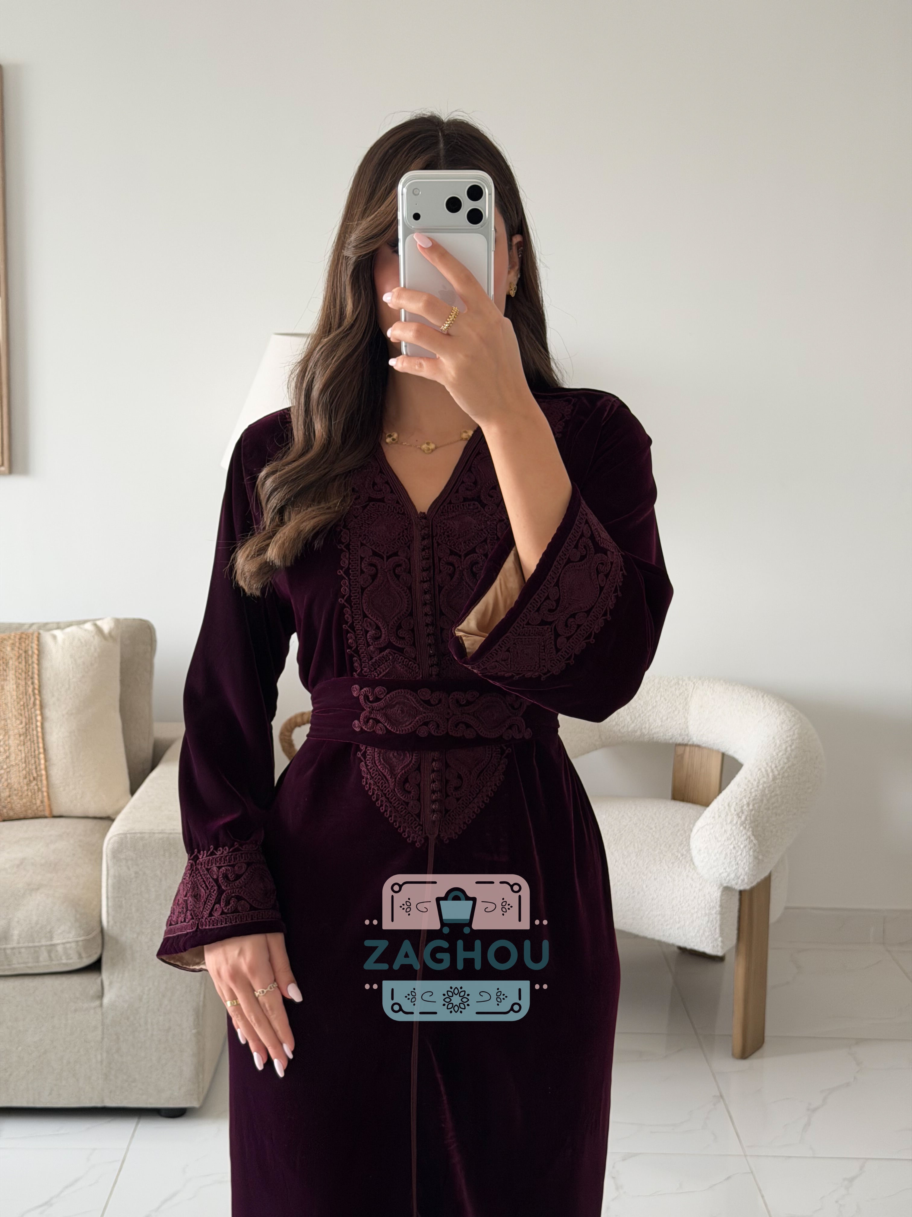 ليليا قفطان