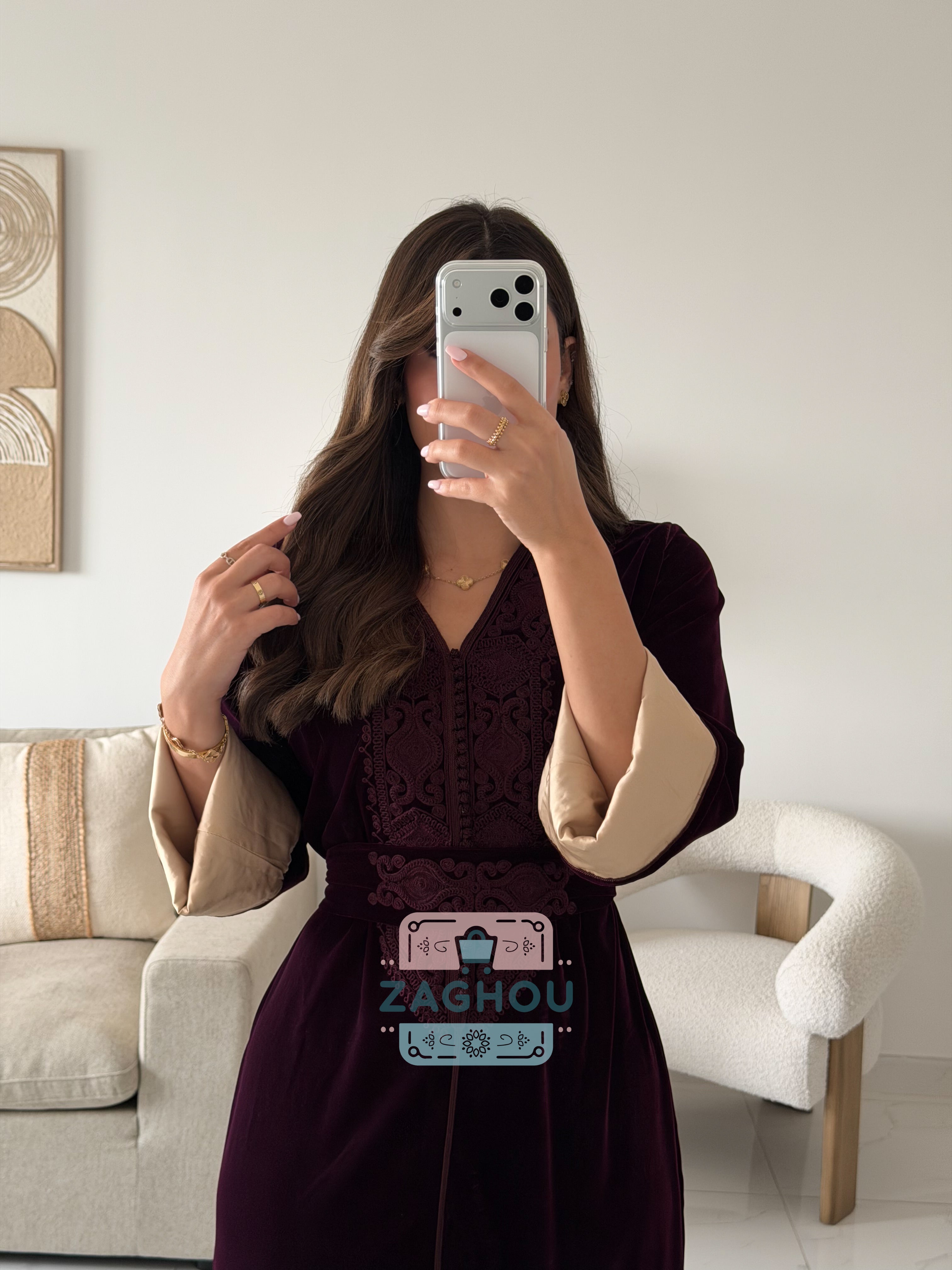 ليليا قفطان