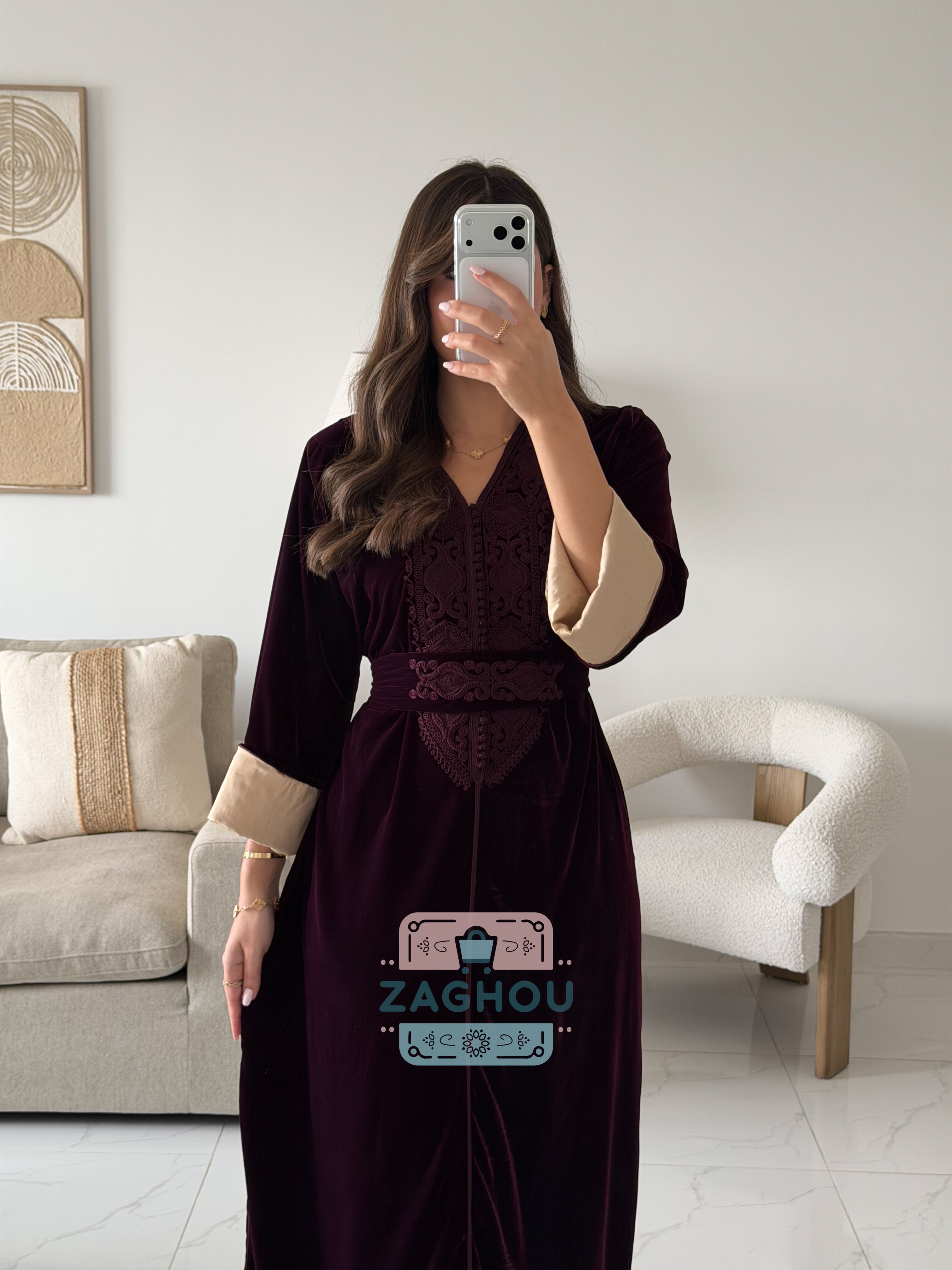 ليليا قفطان