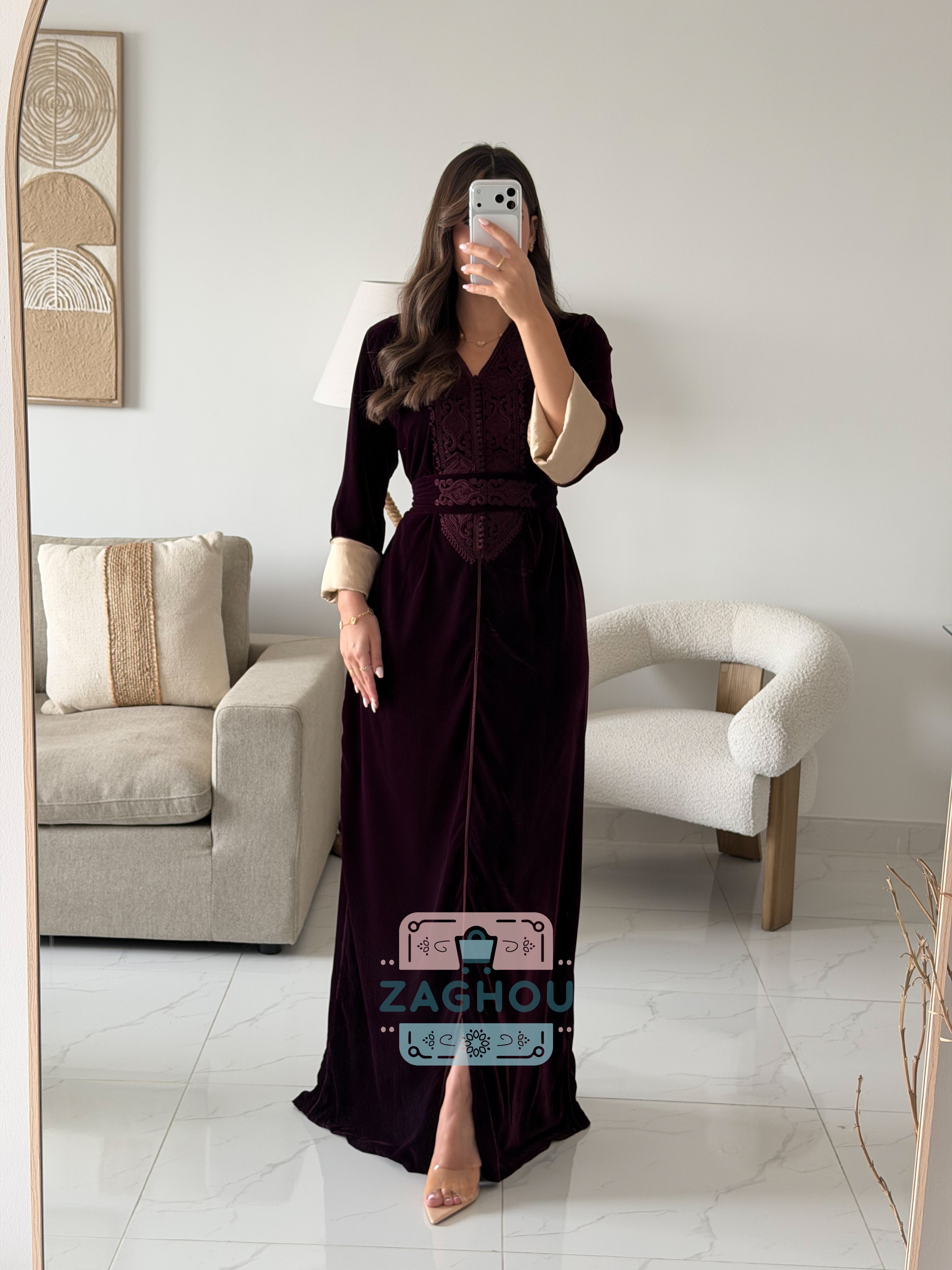 ليليا قفطان