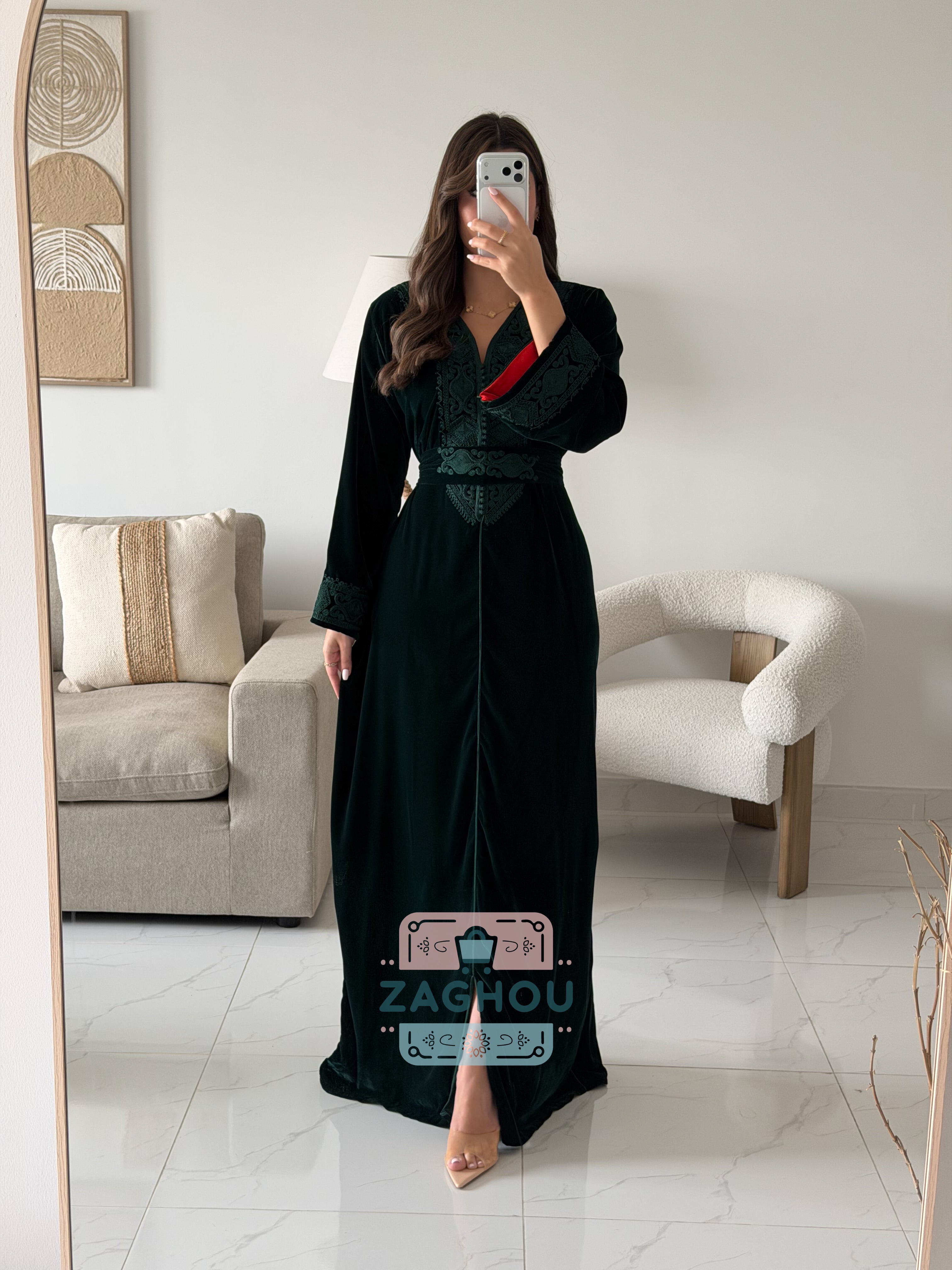 ليليا قفطان