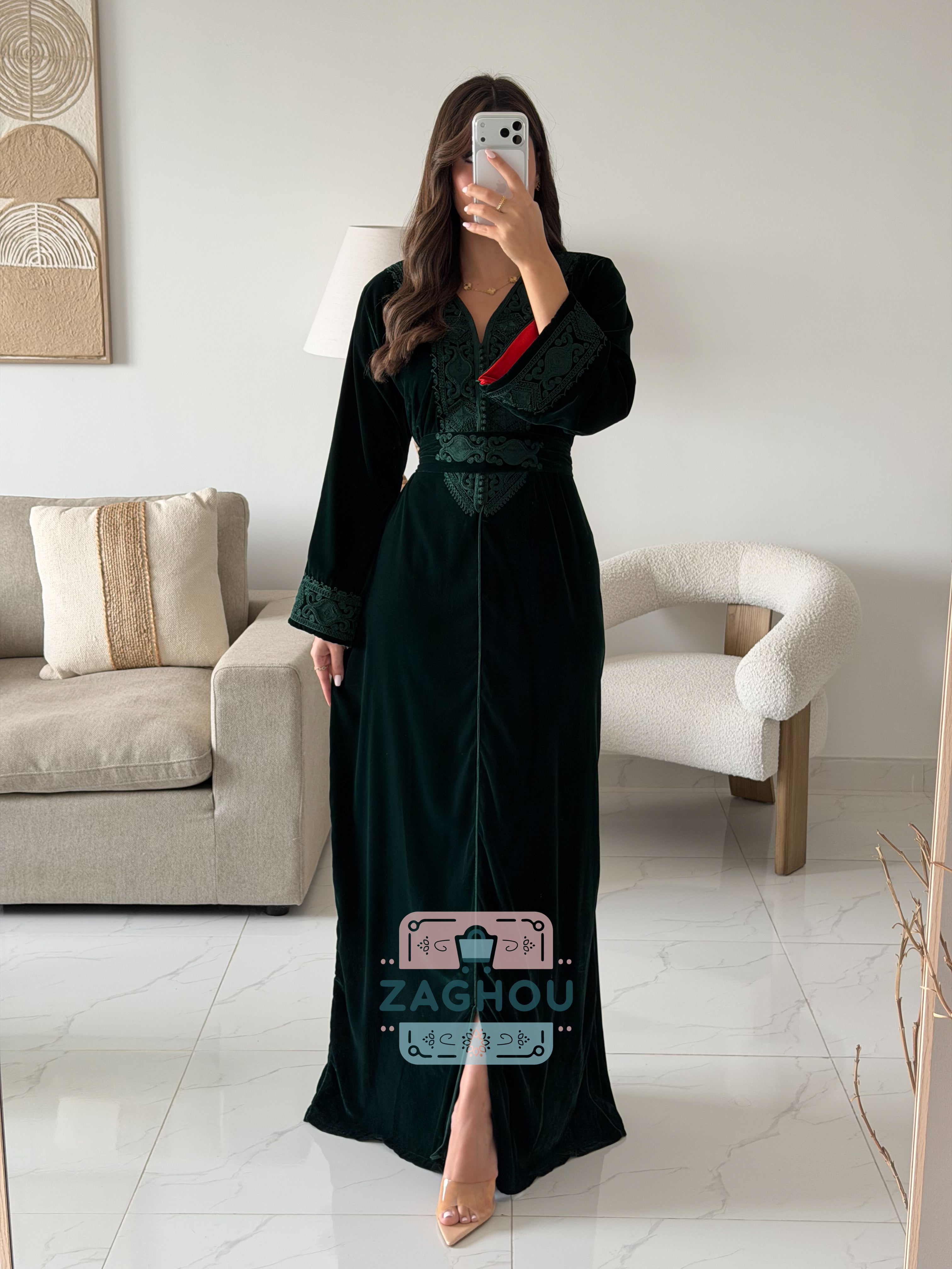 ليليا قفطان