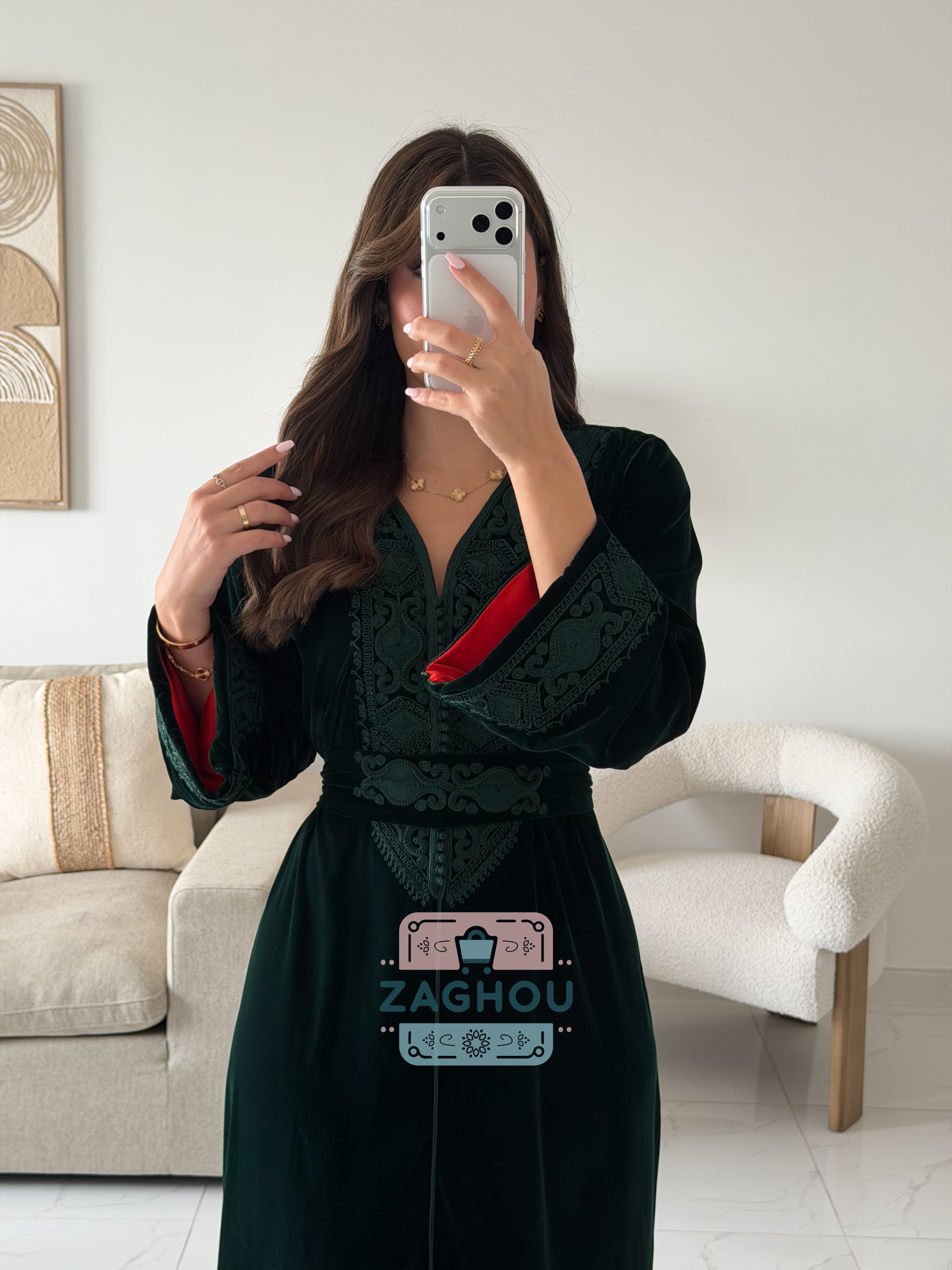 ليليا قفطان