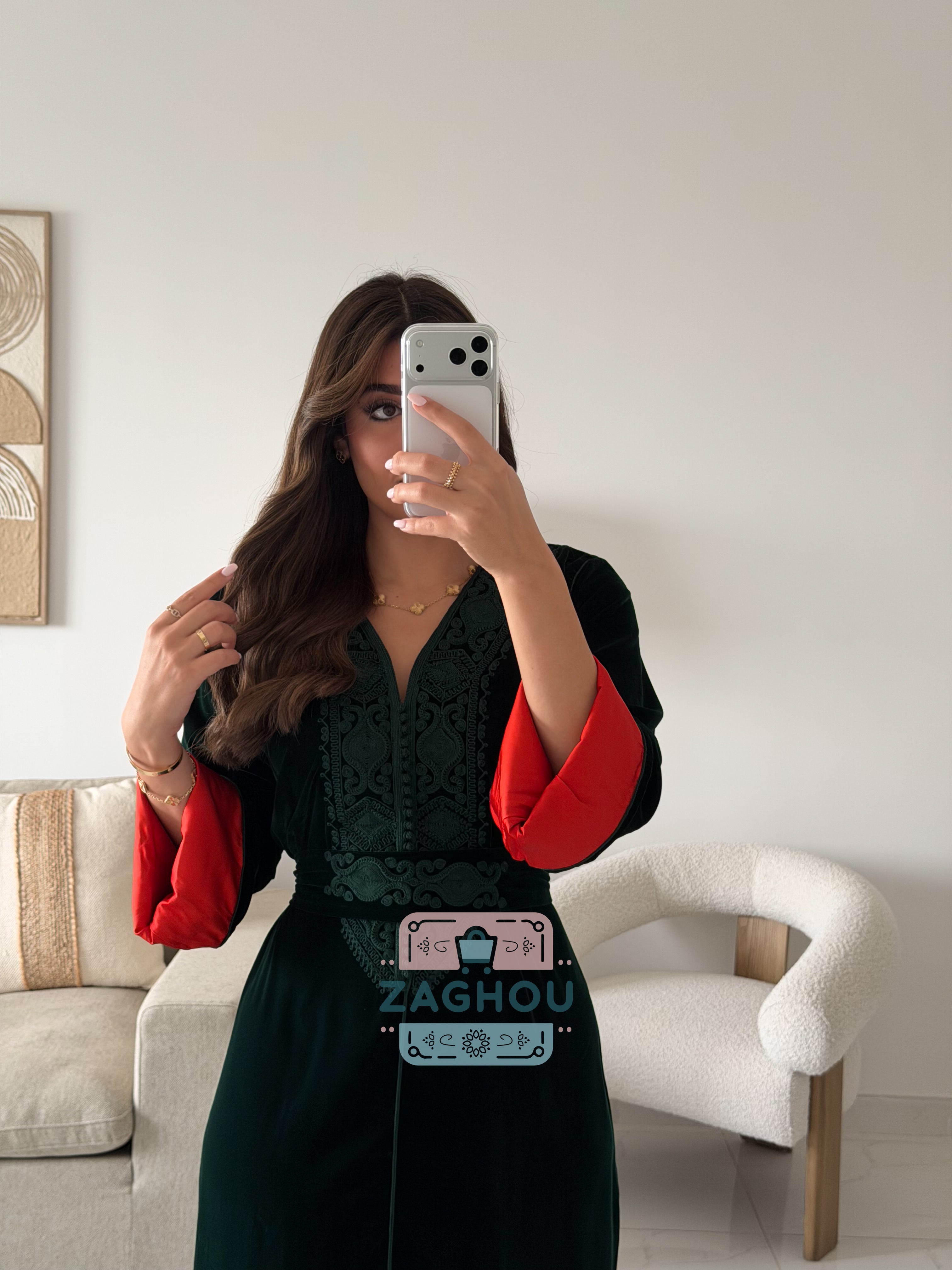 ليليا قفطان