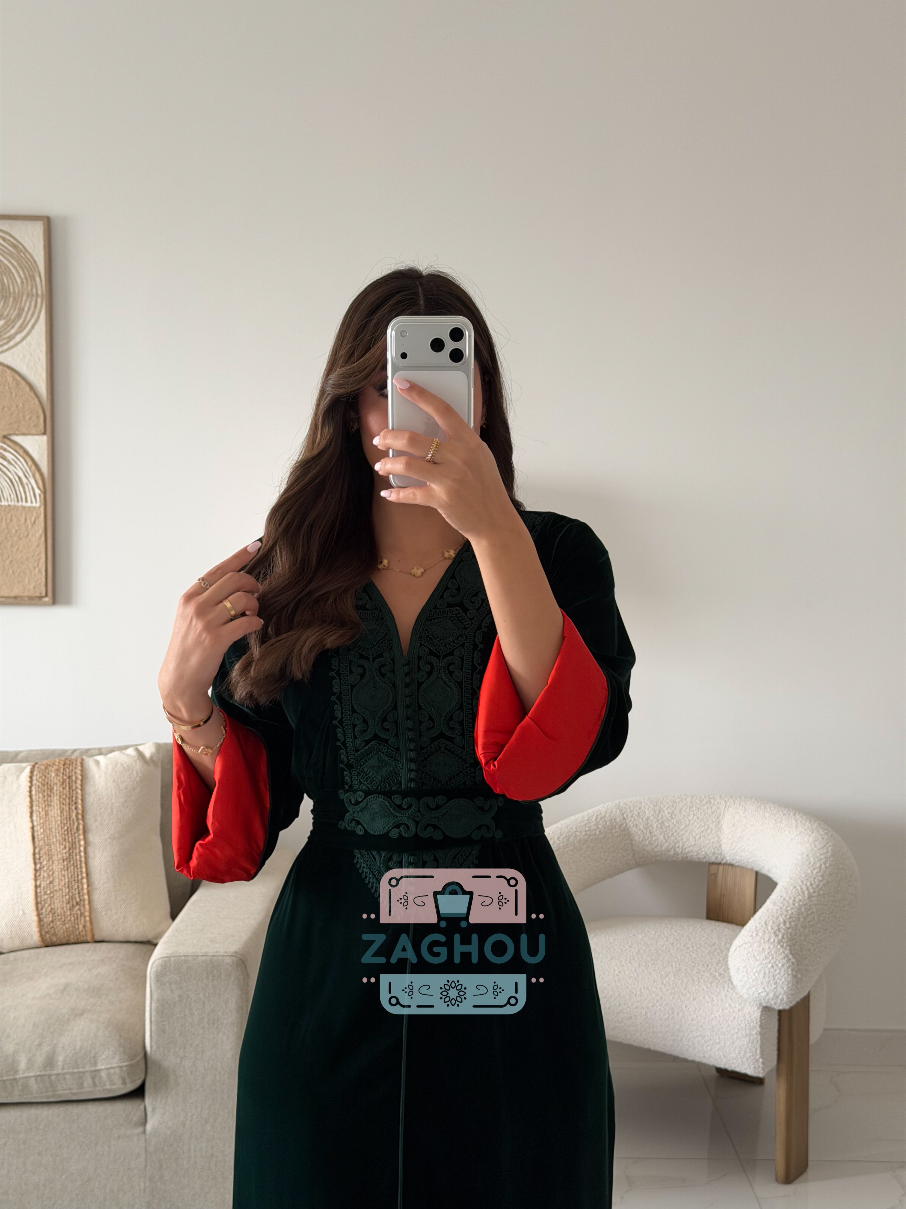 ليليا قفطان