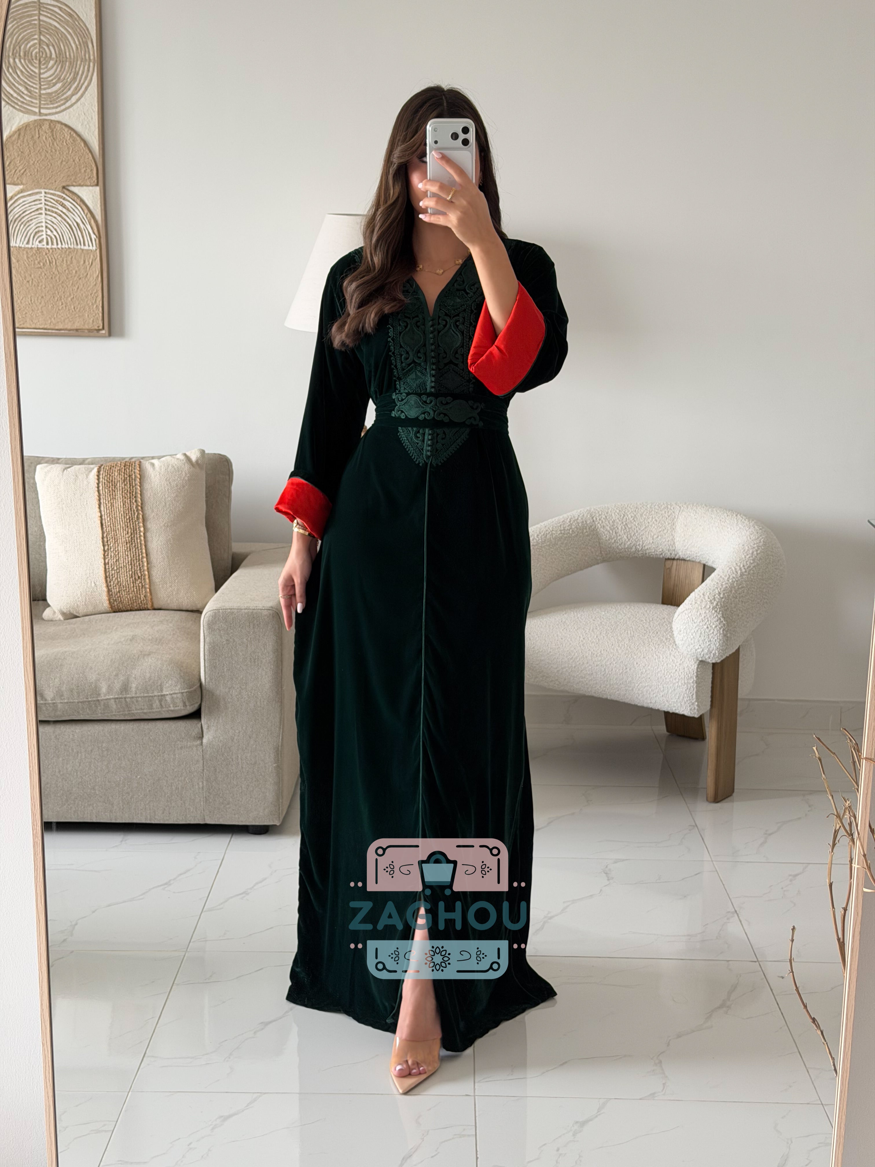 ليليا قفطان