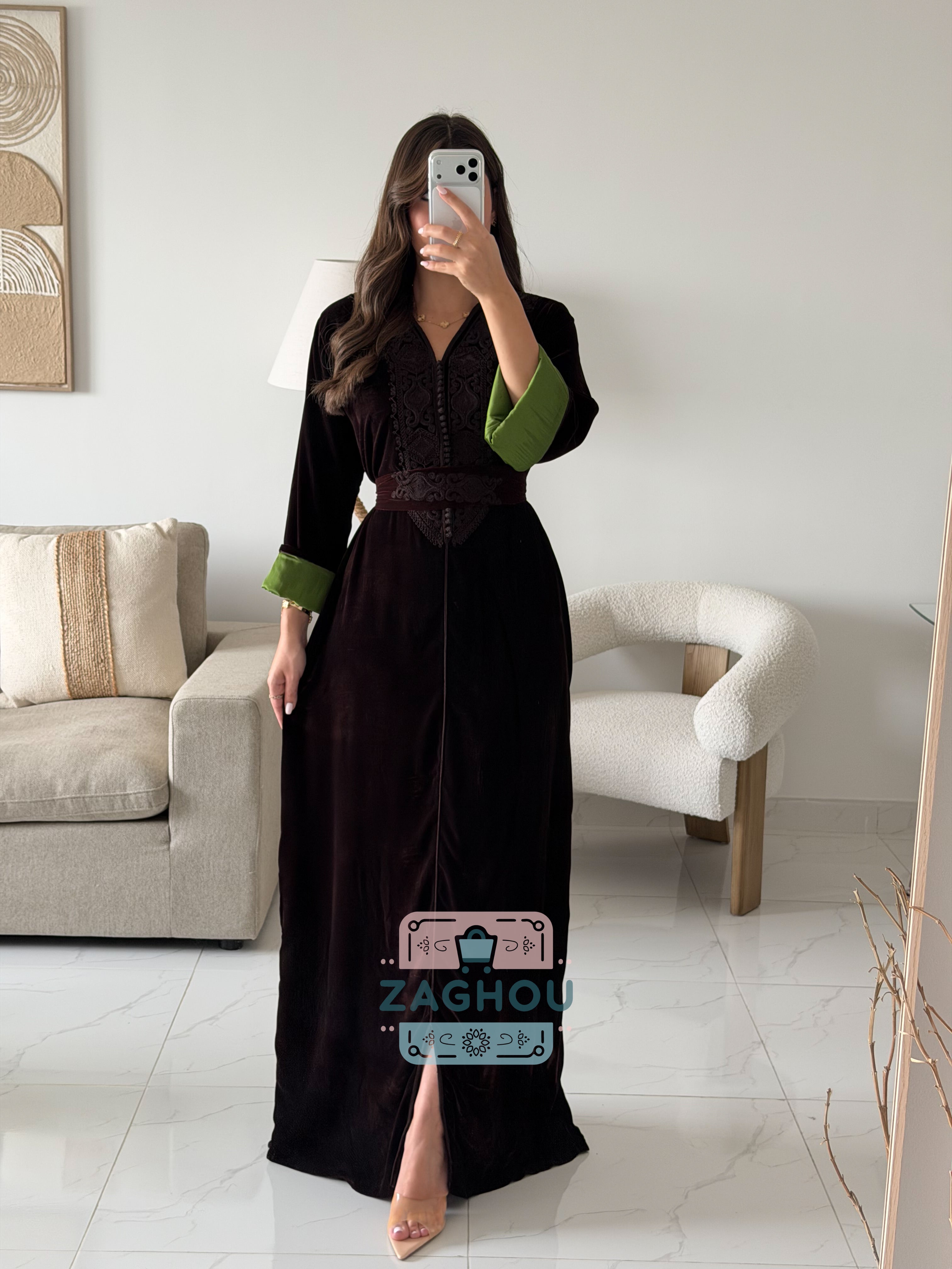 ليليا قفطان