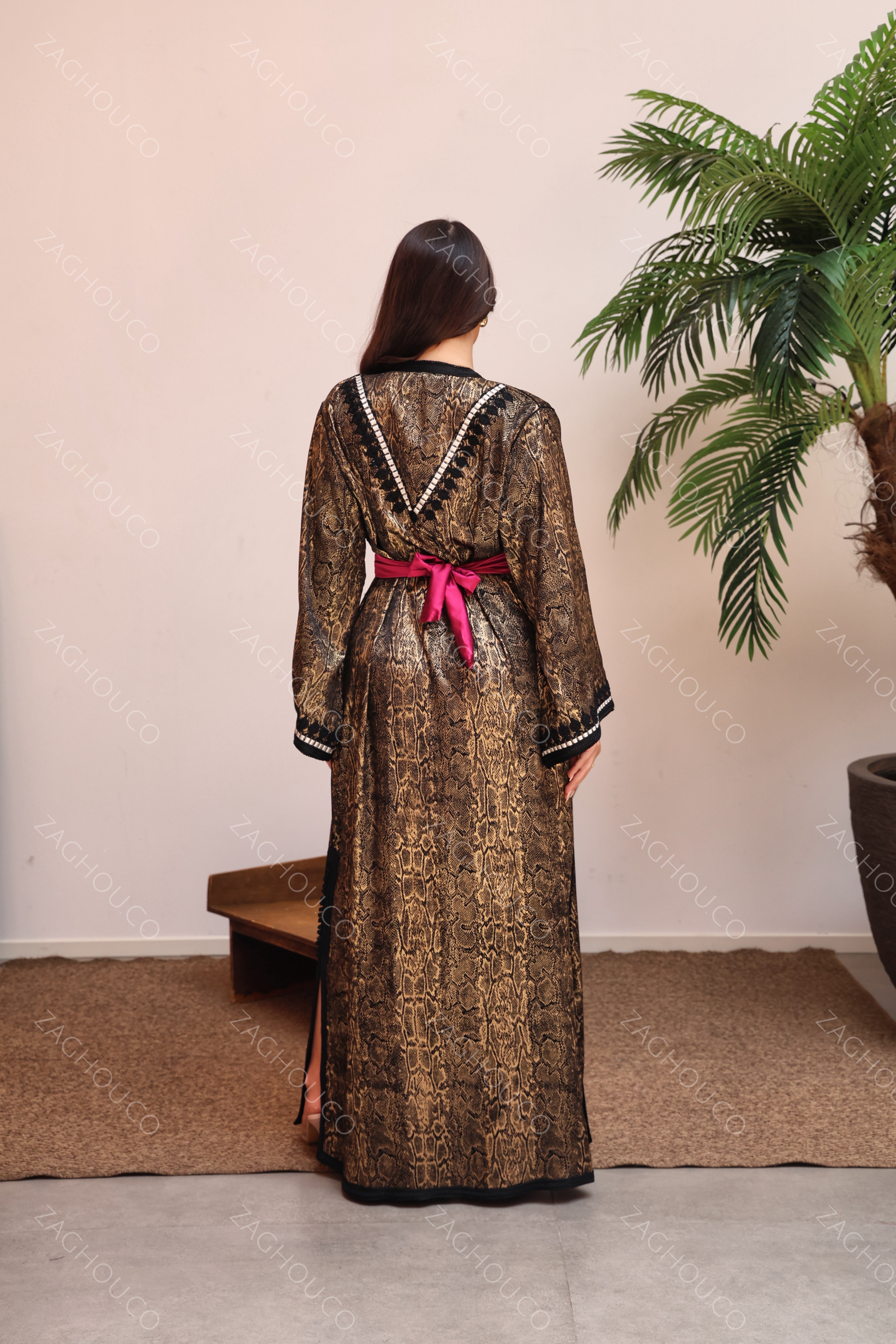 AISHA KAFTAN
