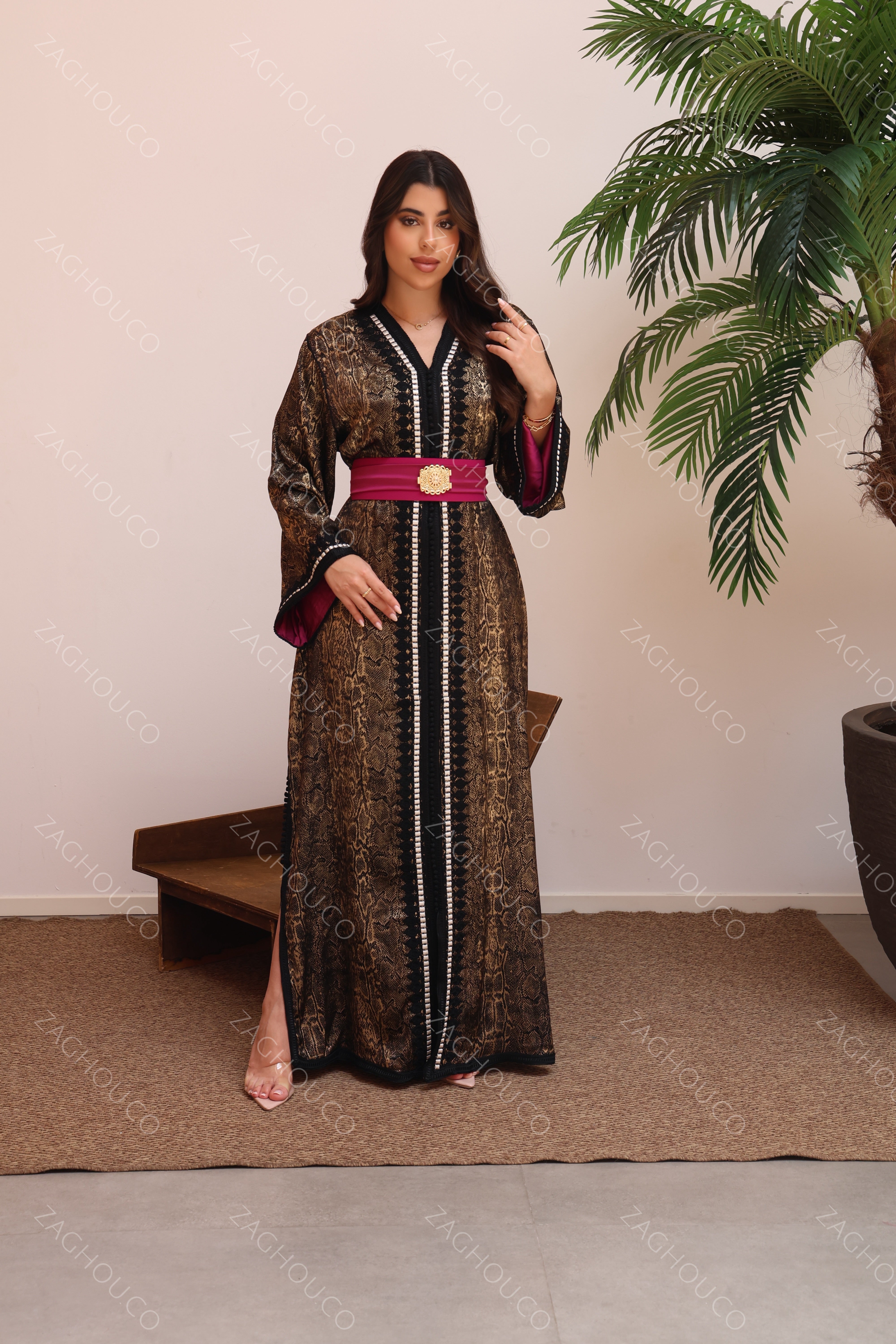 AISHA KAFTAN